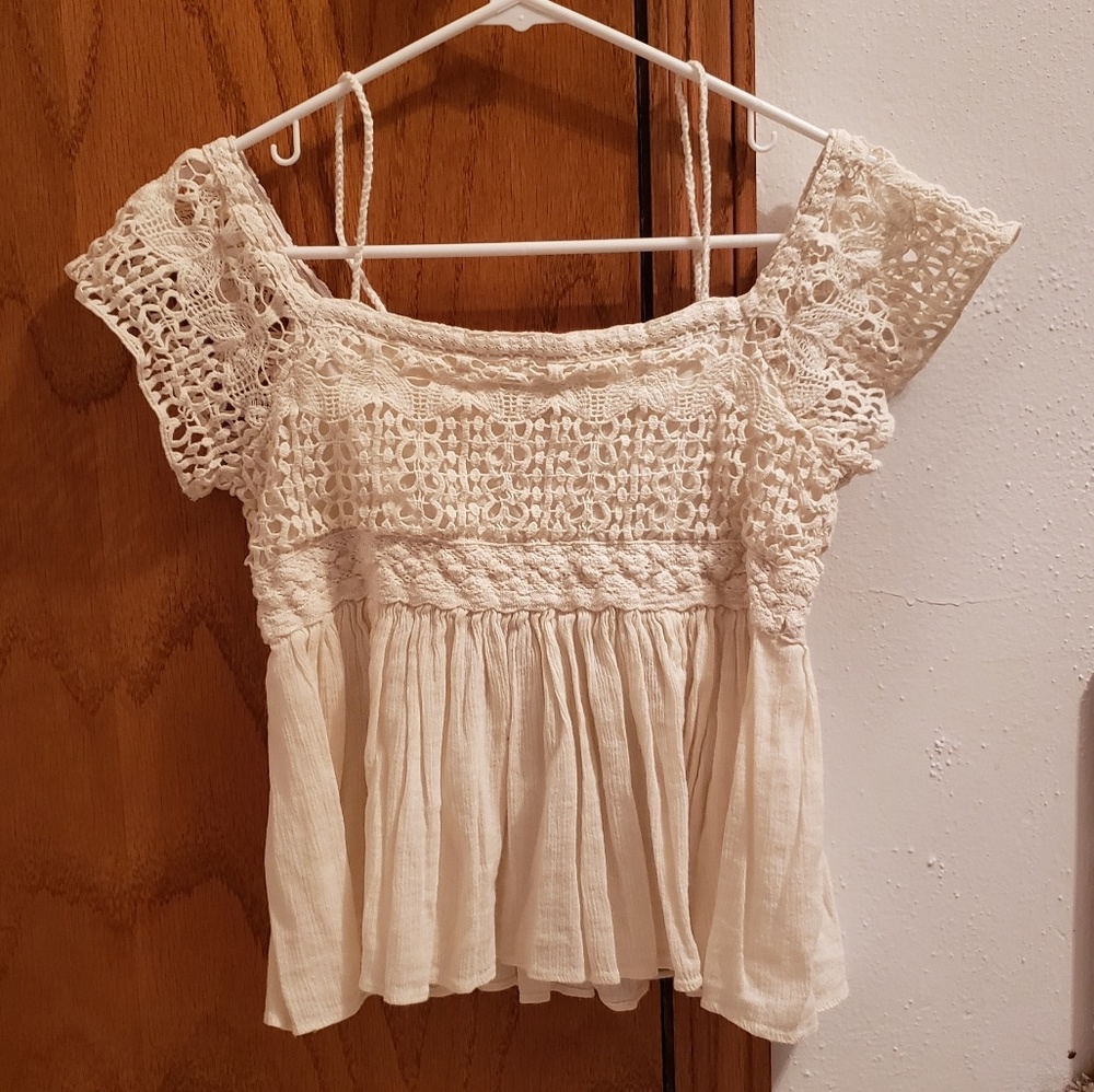 American Eagle Off the Shoulder Shirt